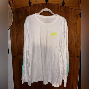 Nike long sleeve T-shirt